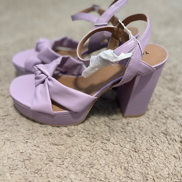 Torrid Purple Platform Sandals with Bow Detail - Picture 4 of 9
